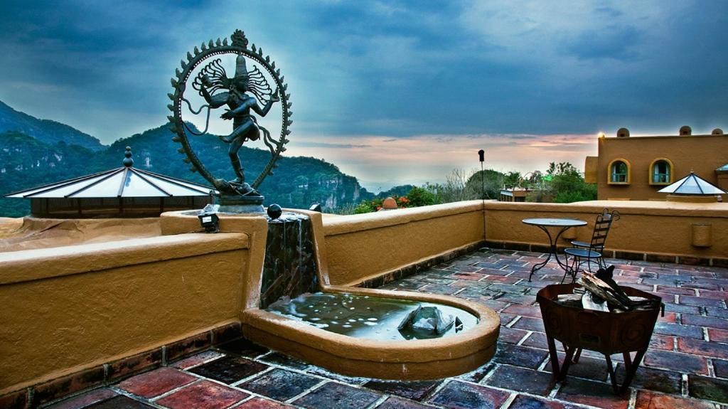 Hostal De La Luz - Spa Holistic Resort Tepoztlán Dış mekan fotoğraf