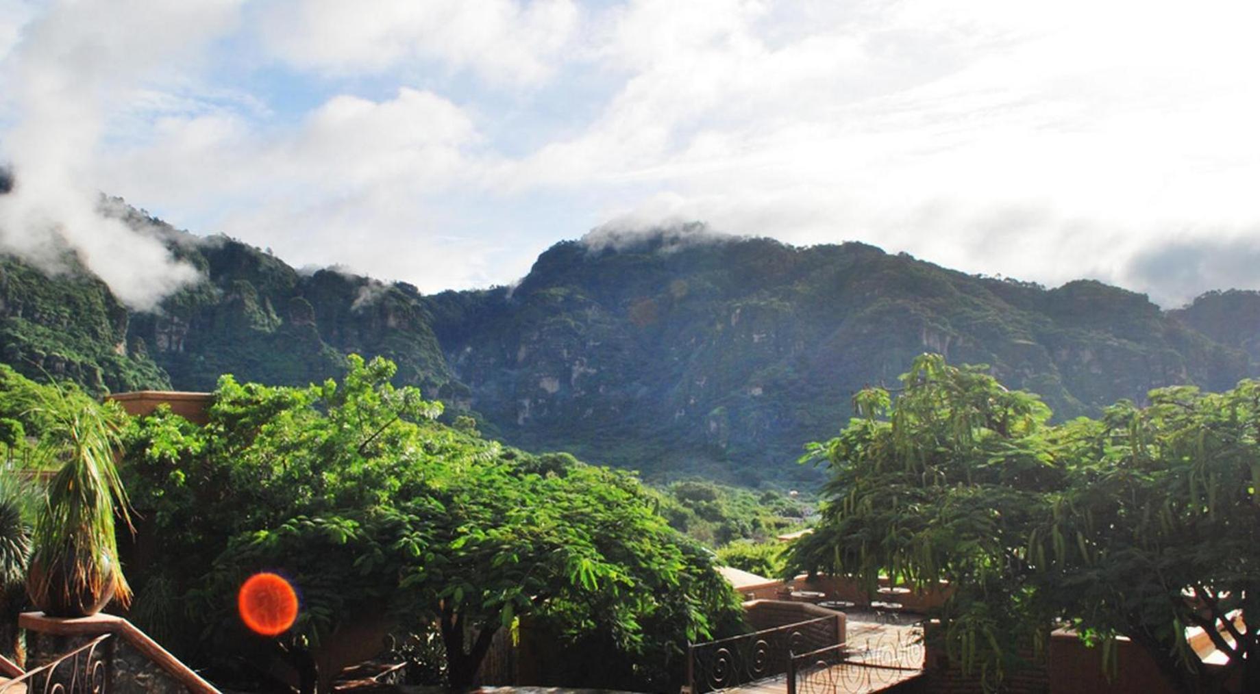Hostal De La Luz - Spa Holistic Resort Tepoztlán Dış mekan fotoğraf
