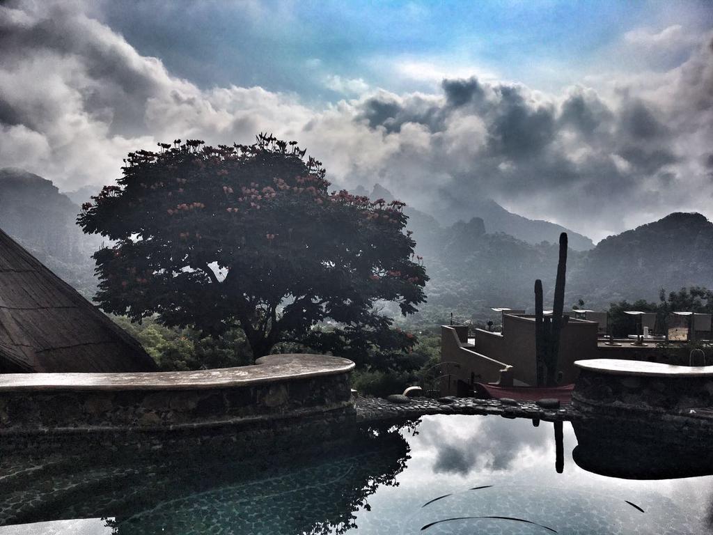 Hostal De La Luz - Spa Holistic Resort Tepoztlán Dış mekan fotoğraf